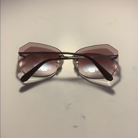 Chanel lightly used sunglasses - Picture 2 of 5